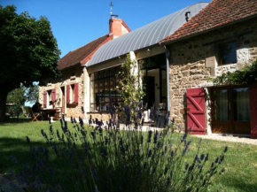 Gîte Beaune-d'Allier, 8 pièces, 15 personnes - FR-1-489-383